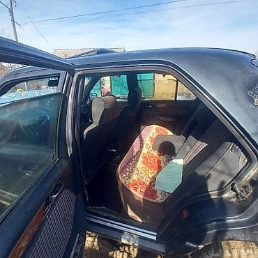 rx 6600xt: Mercedes-Benz W124: 1991 г., 2.3 л, Механика, Бензин, Седан — 7