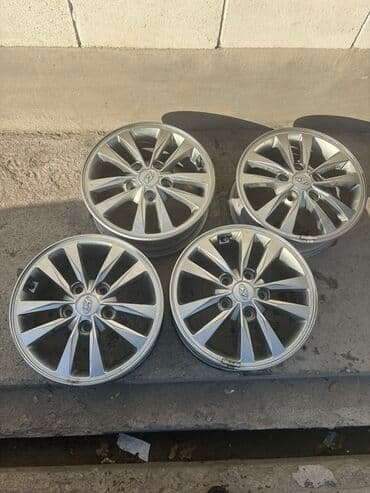 продаю титан диск на ниву: Литые Диски R 15 Hyundai, Комплект, отверстий - 5, Новый — 1