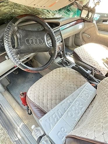 Транспорт: Audi 100: 1994 г., 2 л, Механика, Бензин, Универсал — 8
