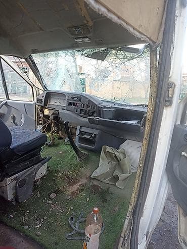 запчасти кузов: СПРИНР 2,9 ТДИ Разбирается на запчасти микроавтобус Mercedes-Benz — 5