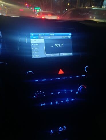 мотоцикл с автоматической коробкой передач: Hyundai Sonata: 2018 г., 2 л, Автомат, Газ, Седан — 8