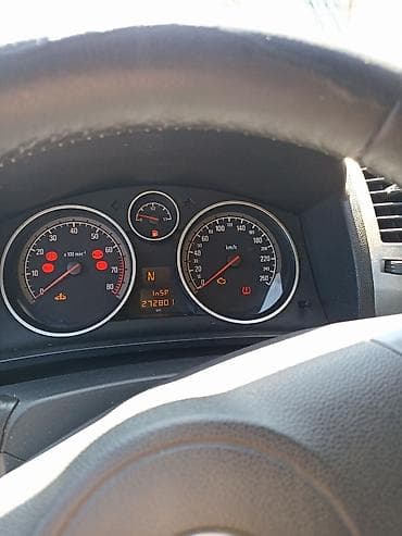 фередо зил: Opel Zafira: 2007 г., 1.8 л, Робот, Бензин, Минивэн — 9