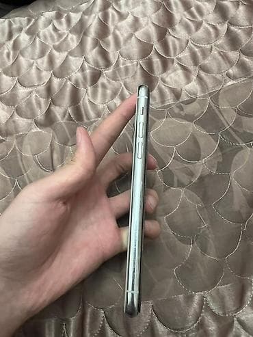 apple iphone 4: IPhone 11 Pro, Серебристый — 4