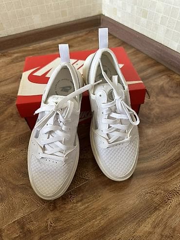 Босоножки, сандалии, шлепанцы: Кроссовки, 38, Nike, Новый, цвет - Белый, Самовывоз — 2