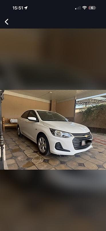 Транспорт: Chevrolet Onix: 2020 г., 1 л, Автомат, Бензин, Седан — 1