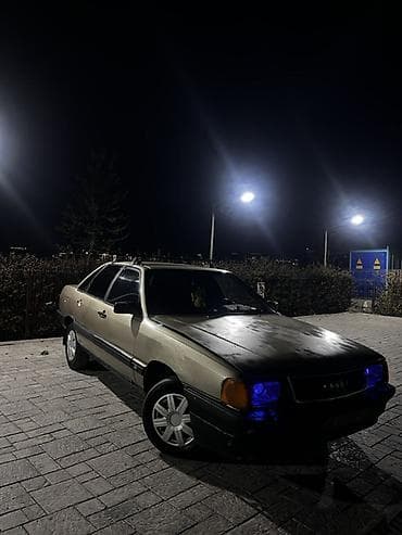 ауди перходка: Audi 100: 1985 г., 1.8 л, Ручные, Бензин, Седан — 1