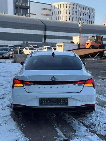 sonata 2024: Hyundai Avante: 2021 г., 1.6 л, Автомат, Гибрид, Седан — 2