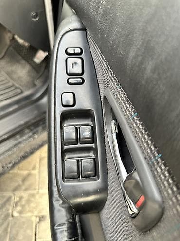 subaro legacy: Subaru Legacy: 2000 г., 2 л, Автомат, Бензин, Седан — 9