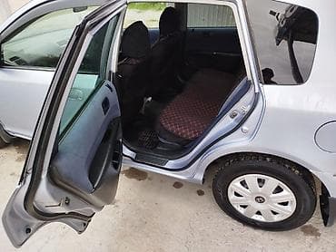 step 2: Honda Civic: 2001 г., Универсал — 3
