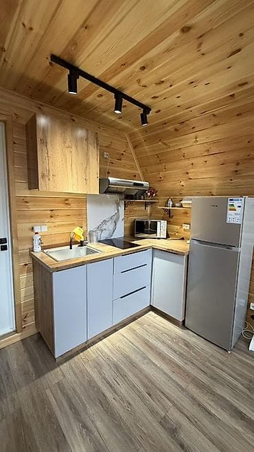 bishkek park residence: Иссык-Куль Аренда уютного деревянного домика с мансардой и современной — 3