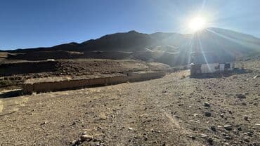 сколько стоит парковочное место: Кочкор району Мантыш айылынан Уй -Сарай участогунан сарай сатылат, 100 — 10