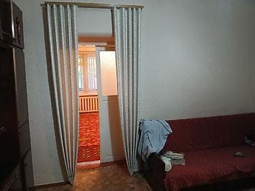70: 🏡 Продаётся частный дом с участком 📍 Район: Пишпек 🏠 Количество — 5