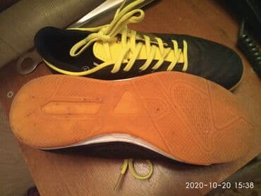 срочно продаю в связи с переездом: Кроссовки одели один раз оказалось малы, 34 размер — 3