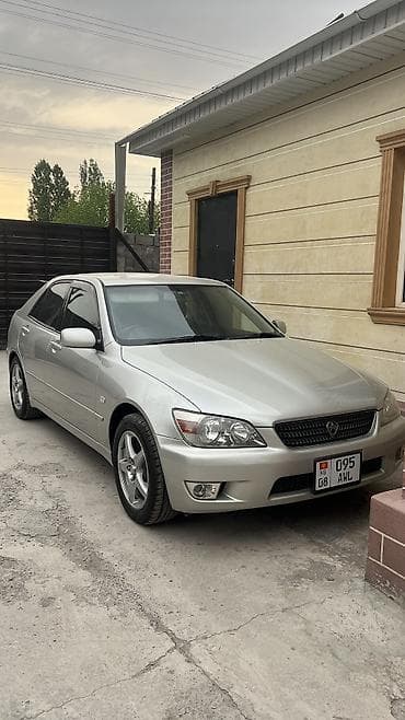 Toyota Altezza: 2003 г., 2 л, Автомат, Бензин, Седан