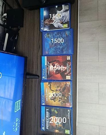 Набор игр для PlayStation 4 (диски в коробках): • Minecraft