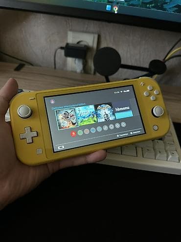 Nintendo Switch (Lite): Продаю Switch Lite, в отличном состоянии. Чипованная (картриджи — 1
