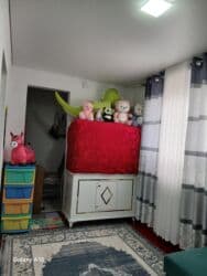 срочно продаётся 1 комнатная квартира в районе шлагбаум по улице кенсуйская 17 пересекает интергельпо: 2 комнаты, 44 м², Хрущевка — 19