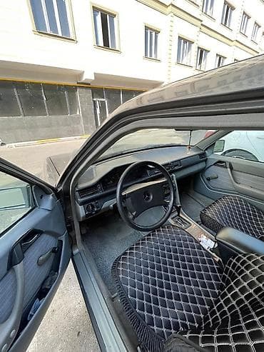 r17 lexus: Mercedes-Benz W124: 1989 г., Автомат, Бензин, Седан — 7