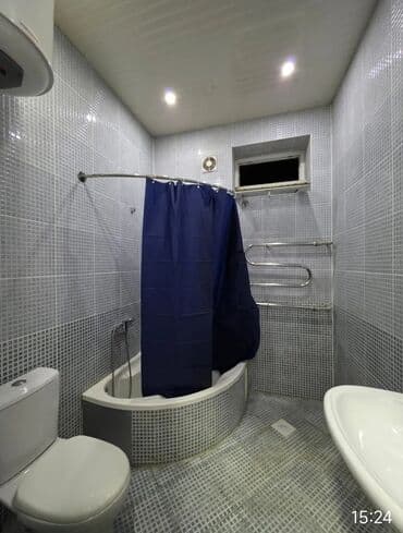 сдается квартира западный автовокзал: Уютный номер/комната с двуспальной кроватью - Просторная двуспальная — 8