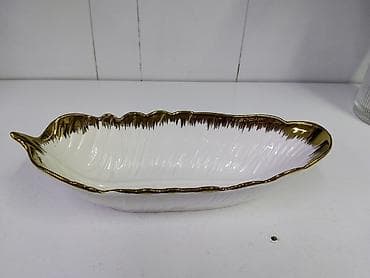 кухиный: Декоративная керамическая тарелка-блюдо в форме листа. - Материал — 1