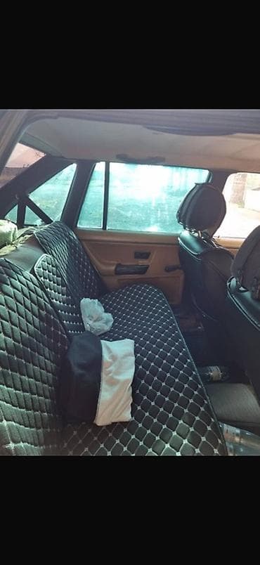 зеленая bentley: Volkswagen Passat: 1984 г., 1.8 л, Механика, Бензин, Седан — 7