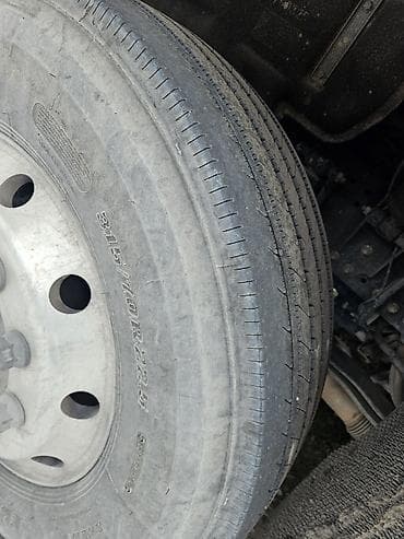 audi 80 1 8: Тягач, Shacman, 2019 г., Тентованный — 10