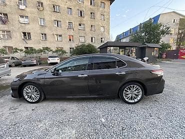 Toyota Camry: 2018 г., 2.5 л, Автомат, Бензин, Седан — 3