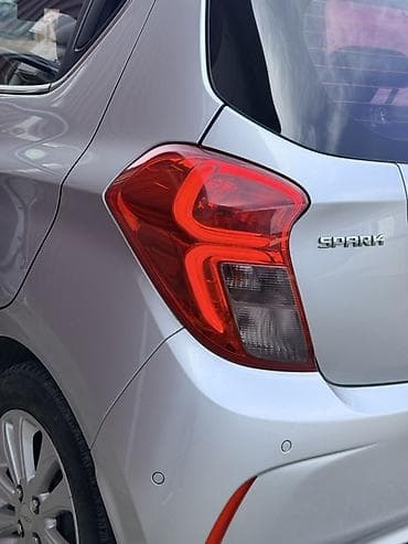 кia 7: Chevrolet Spark: 2017 г., 1 л, Автомат, Бензин, Хэтчбэк — 5