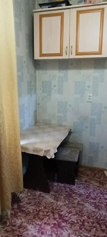 Недвижимость: 1 комната, 33 м², 105 серия, 1 этаж, Старый ремонт — 1