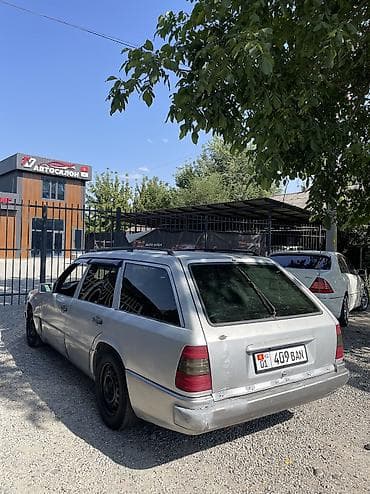 Mercedes-Benz E-Class: 1994 г., 2 л, Механика, Бензин, Универсал — 3