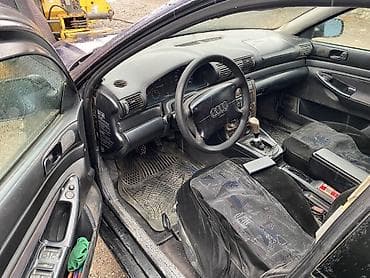 авт: Audi A4: 1994 г., 1.8 л, Механика, Бензин, Седан — 5