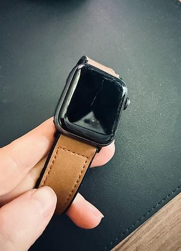se 2 apple watch: Продаю Apple Watch SE Space Gray Б/У. 40 мм. Есть царапины на экране — 1