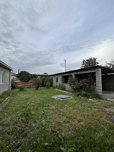 подсобный хозяйства: 📍Продается дом Дом находится в селе Сокулук (верхняя зона). Земля 9 — 6