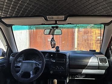 монопрыск на пассат: Volkswagen Vento: 1992 г., 1.8 л, Кол менен иштөөчү, Газ, Седан — 6