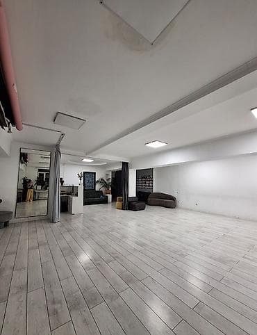 Коммерциялык мүлк: Кеңселерди ижаралоо, 130 м², Турак комплексинде, 1-катар — 5