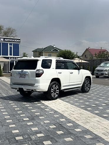range rove: Toyota 4Runner: 2022 г., 4 л, Автомат, Бензин, Внедорожник — 2