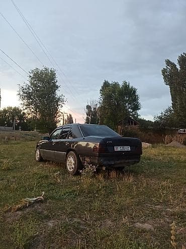 мерседес бито: Mercedes-Benz W124: 1990 г., 2.3 л, Механика, Газ, Седан — 4