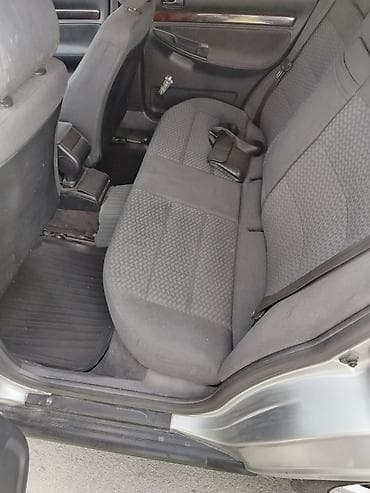 трекер авто: Audi A4: 1996 г., 1.8 л, Механика, Бензин, Седан — 3