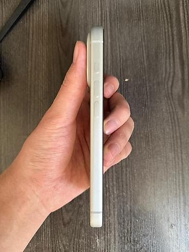 a 11: IPhone 17 Pro, Б/у, 256 ГБ, Серебристый, Зарядное устройство, Защитное стекло, Чехол, 100 % — 3