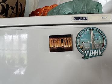 двр: Холодильник Atlant, Б/у, Двухкамерный, 80 * 180 * 70 — 1