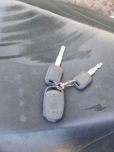 электрический мопеды: Электроскутер (белый) с багажным кофром и цифровой приборной панелью — 4