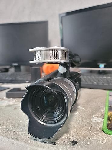 Профессиональная видеокамера Sony Handycam NEX-VG20 (E-mount) -