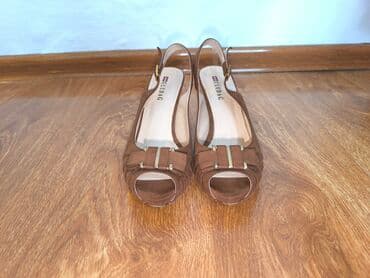 туфли беж цвет: Туфли кожа /замша 
36 размер 
новый 
500 сом — 1