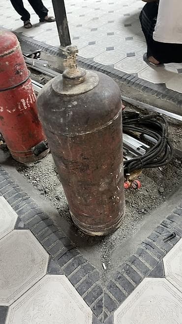 колбы: Промышленный газовый баллон, Наполнение: Пропан, Объем баллона: 50 л, Применение: Строительные работы, Б/у — 4