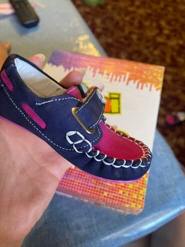 ортопедическая обувь детская: Продаю новые кожаные ортопедические ботиночки на девочку. Размер 20. С — 4