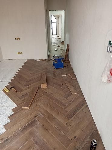 ремонт пол: Услуги по укладке напольных покрытий Что делаем: - Укладка ламината — 1