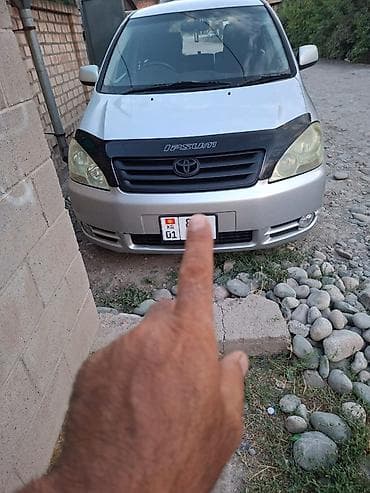 sprinter 2 7: Toyota Ipsum: 2002 г., 2.4 л, Автомат, Бензин, Минивэн — 1