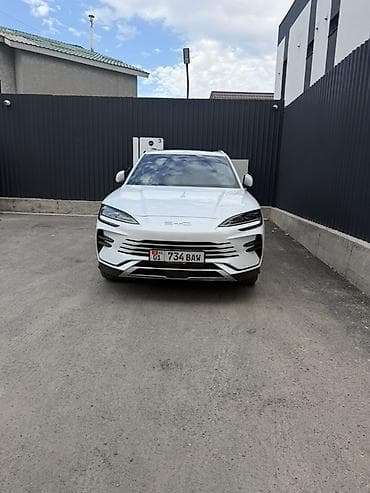 полики byd e2: BYD Song Plus: 2023 г., 1.5 л, Автомат, Гибрид, Кроссовер — 1