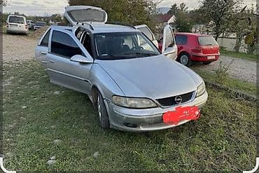 Opel Vectra: 2003 г., 1.6 л, Механика, Бензин, Универсал