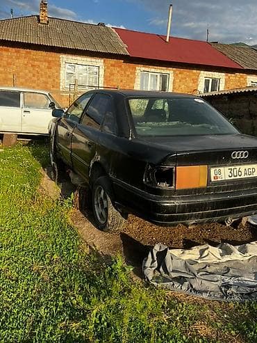 mini cupper: Audi 100/S4 (C4), черный седан, ориентировочно начало–середина 1990‑х — 3